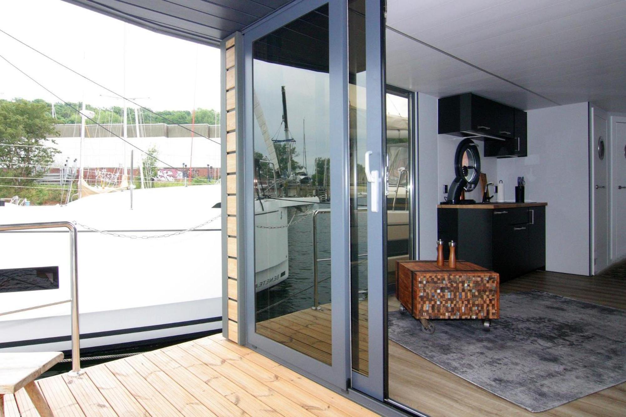Отель Houseboat Leni Фленсбург Экстерьер фото